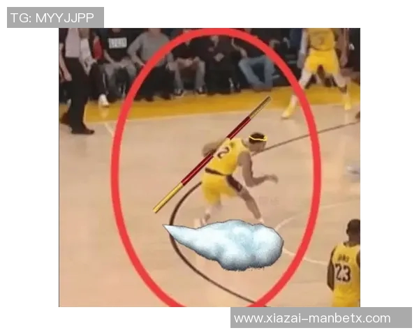 米切尔赞鲍尔赛场思维能力与詹姆斯相似认为这是球队所需的重要特质 米切尔赞鲍尔赛场思维能力与詹姆斯相似认为这是球队所需的重要特质