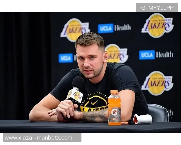 雷迪克透露詹姆斯东契奇缺席对勇士季前赛将影响比赛走势